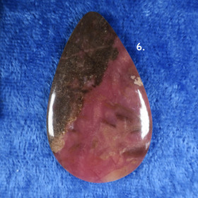 Kapussi rodoniitti pisara cabochon nro6