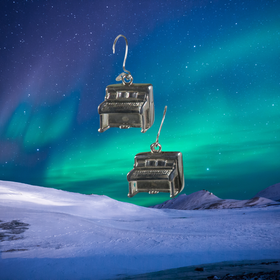 Hopeakorvakorut piano 15x17mm 