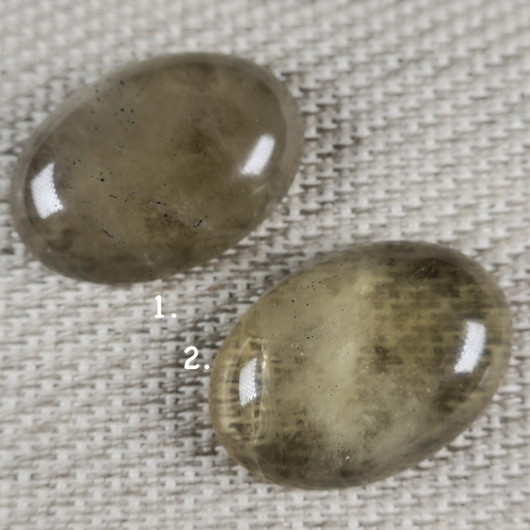 Kapussi savukvartsi 18x25mm ovaali cabochon