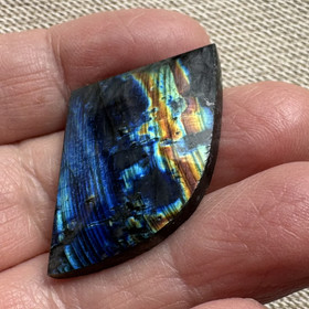 Spektroliitti kapussi. Ylämaa KSP40