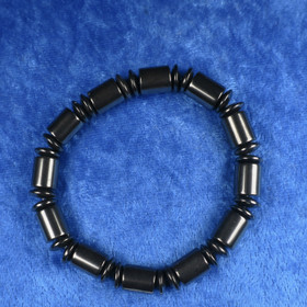 Rannekoru magneettinen hematiitti. Valitse koko 18 tai 20cm