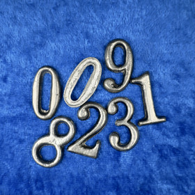 Tinanumero, korkeus 25mm