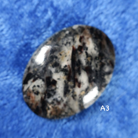 Kapussi astrofylliitti ovaali, ryhmä3. Valitse