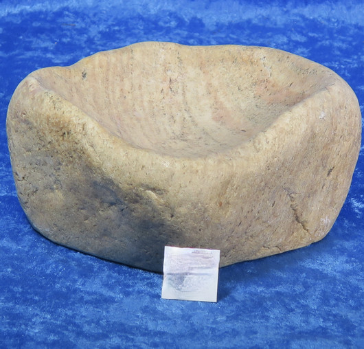 Kiviastia gneissikulho