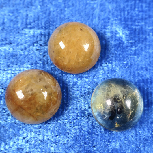 Kapussi sitriini 12mm pyöreä cabochon