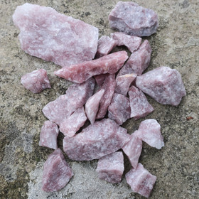 Aventuriini punainen raaka mansikkakivi. Valitse koko 2-25g