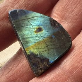 Spektroliitti kapussi. Ylämaa KSP49