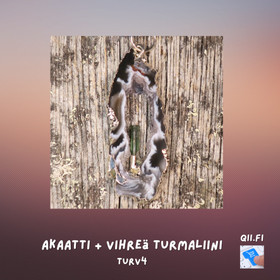 Riipus akaattisiivu, jonka keskellä vihreä turmaliini nro TURV4