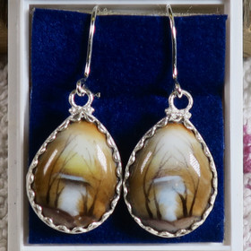 Korvakorut filigraani emalikoru ruskamaisema CL3