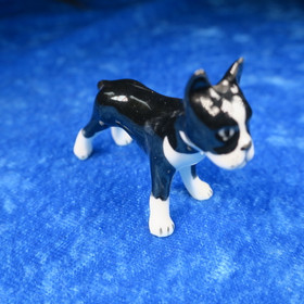 Bostoninterrierri posliinikoira n.5x4cm