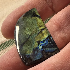 Spektroliitti kapussi. Ylämaa KSP61