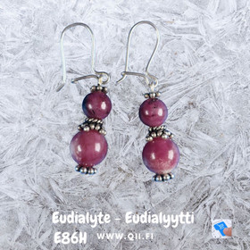 Korvakorut eudialyytti E86h