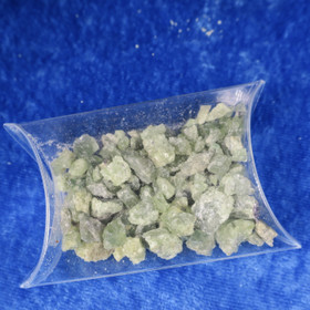 Oliviini peridootti murske 30g rasiassa Norja Hi159