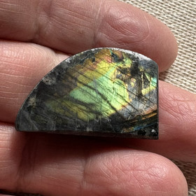 Spektroliitti kapussi. Ylämaa KSP37