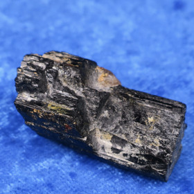  Musta turmaliini 17g kide Suomi Hi136M