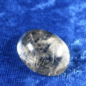 Kapussi rutiilikvartsi 18x23x12mm  ovaali cabochon nro M