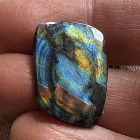 Spektroliitti kapussi. Ylämaa KSP73