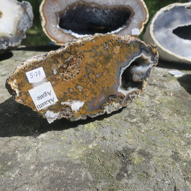 Akaattigeodi iso 1,9kg  61s Brasilia