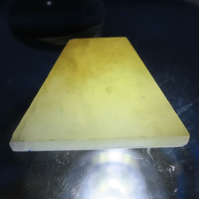 Nefriitti kapussiaihio vaalea 27x34,5x13mm trapetsi