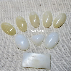 Nefriitti vaalea kapussi. Valitse koko