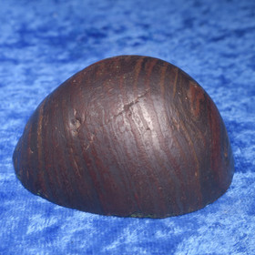 Jaspiliitti puolipallo 175g 65x52x30mm jj42