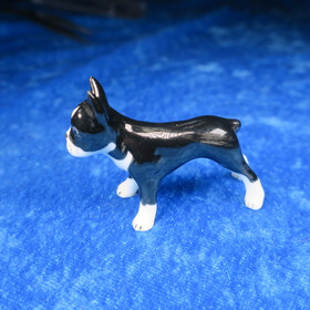 Bostoninterrierri posliinikoira n.5x4cm