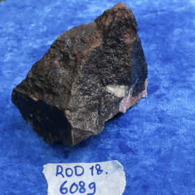 Rodoniitti 608g raakakivi, keräilykivi. Vittinki Suomi ROD18
