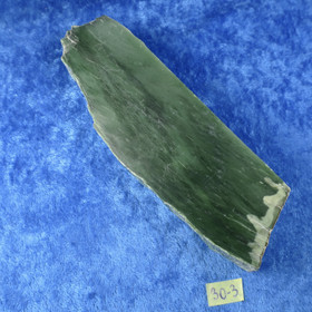 Nefriitti 251g sahattu pala nro30-3