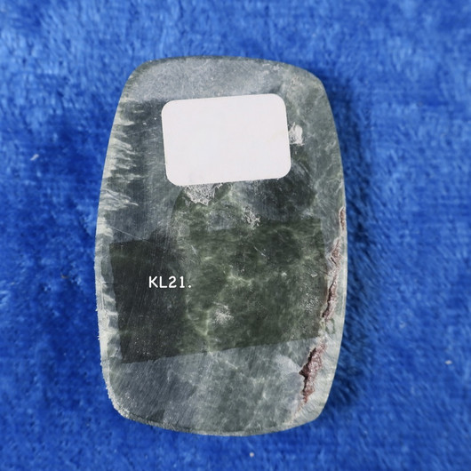 Kapussi serafiniitti klinokloori suorakaide KL21