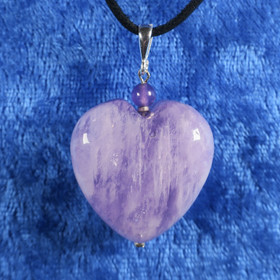Riipus ametistisydän vaalea 25mm E