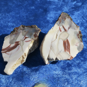 Akaattiopaali halkaistu 90g raakakivi Hi175S 