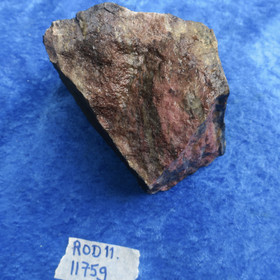 Rodoniitti 1175g raakakivi, keräilykivi. Vittinki Suomi ROD11