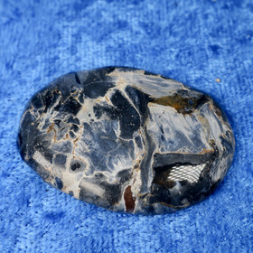 Kapussi pietersiitti, iso cabochon w59