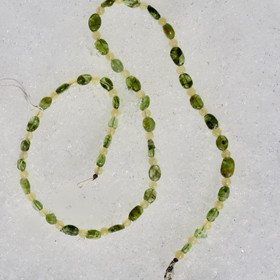 Helmet vihreä peridootti ja keltainen kalsiitti 47cm Olive5