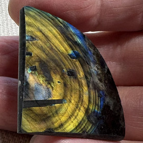 Spektroliitti kapussi. Ylämaa KSP14