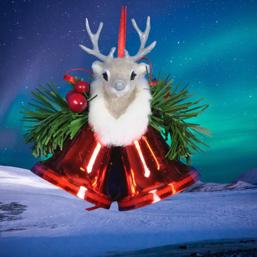 Joulukoriste poron pää ja punaiset joulukellot