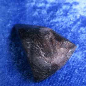 Nuummiitti kapussi hiomaton  22g 45x35x13mm  Suomi Hi133i