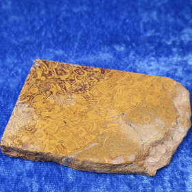  Limoniitti siivu ruskeankirjava 60g 70x46x8mm Hi147a 