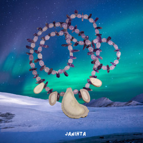 Helmet ametisti ja poronsarvisiivut 80cm. JANIHTA