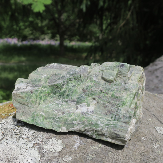 Kromidiopsidi 980g  Outokumpu Suomi Hi52Q