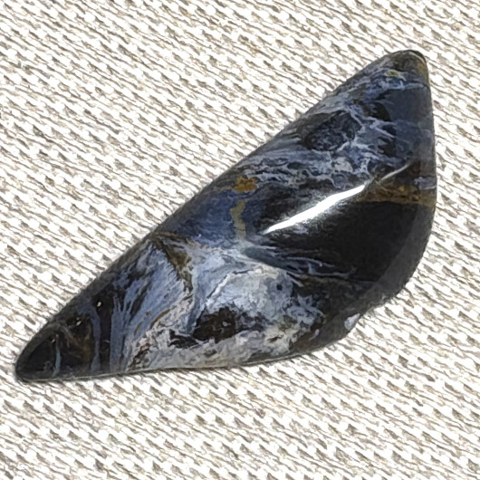 Kapussi pietersiitti cabochon wB6