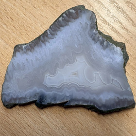 Kalsedoni akaattisiivu 43g, 75x60x6mm siniharmaa Hi144a  