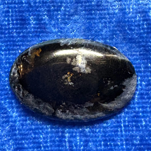Kapussi pietersiitti cabochon w25