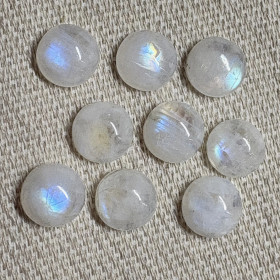 Kapussi kuukivi pyöreä.  Valitse koko 5-16mm