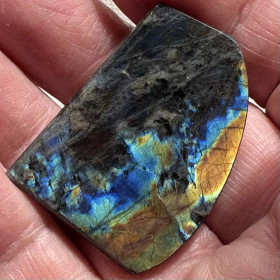 Spektroliitti kapussi. Ylämaa KSP43