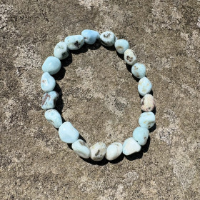 Rannekoru larimar rumpuhiottu 16-17cm joustavassa silikoninauhassa.