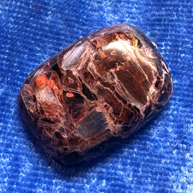 Kapussi pietersiitti  suorakaide cabochon w43