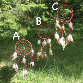 Unisieppari punainen halkaisija 16cm. Valitse valikosta.