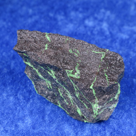 Uvaroviitti raaka 95g 50x30x25mm Outokumpu Suomi Hi87y