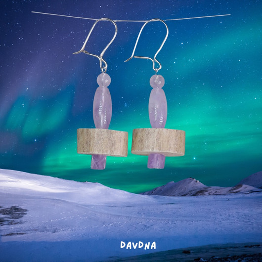 Korvakorut ametisti ja poronsarvi siivu DAVDNA